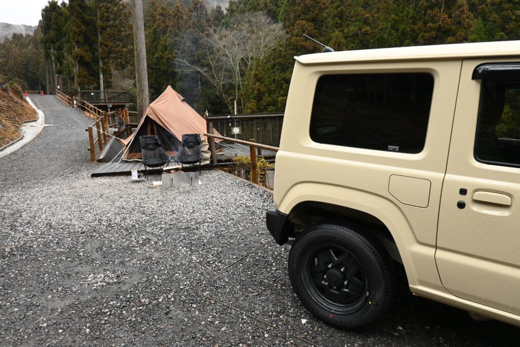 喜多川キャンプベースのファミリーサイトを遠くから撮影した画像