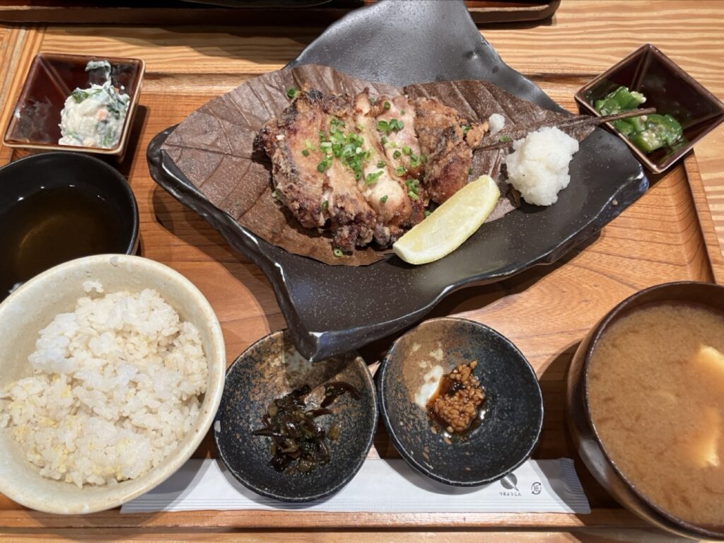 長野県長寿食堂の山賊焼き