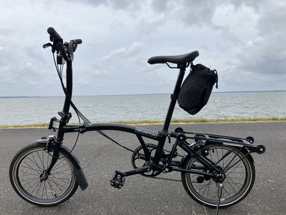 霞ヶ浦とBROMPTON