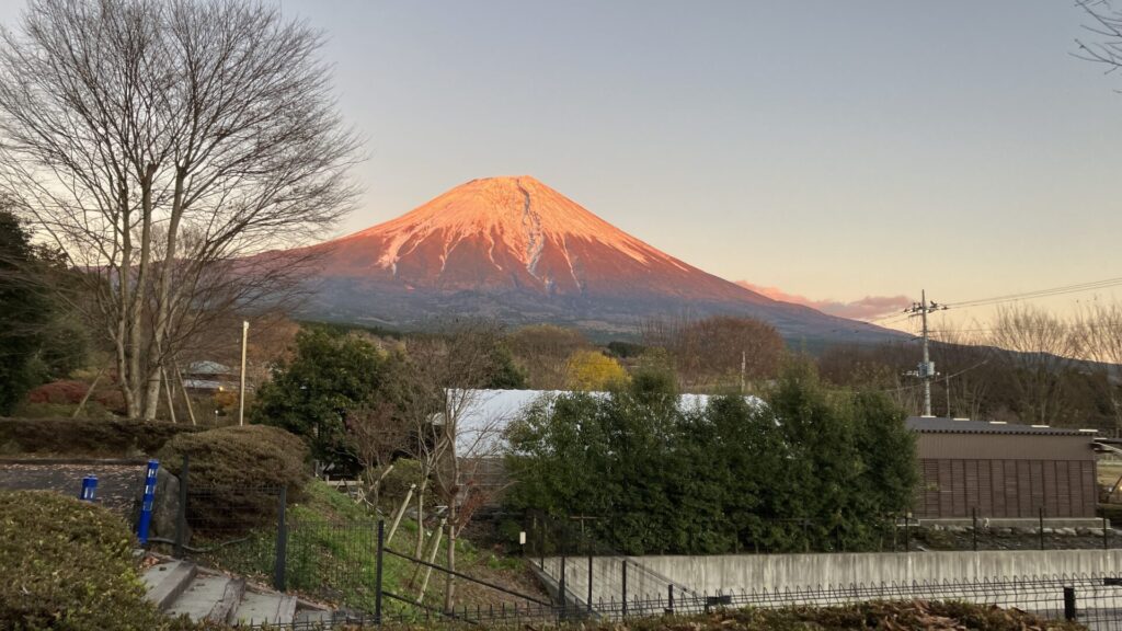 COW RESORT IDEBOKの赤富士の画像