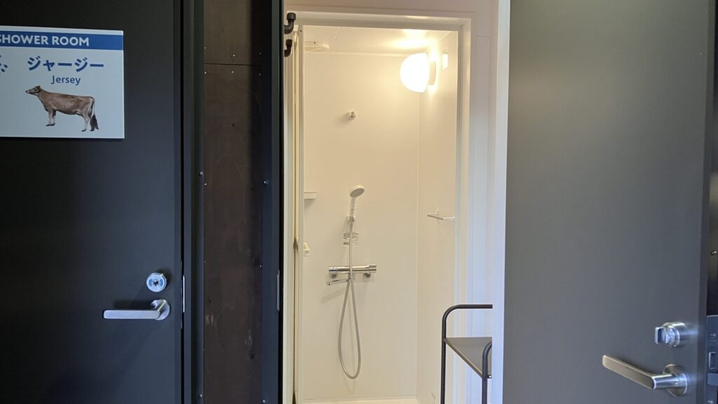 COW RESORT IDEBOKのシャワールームの画像