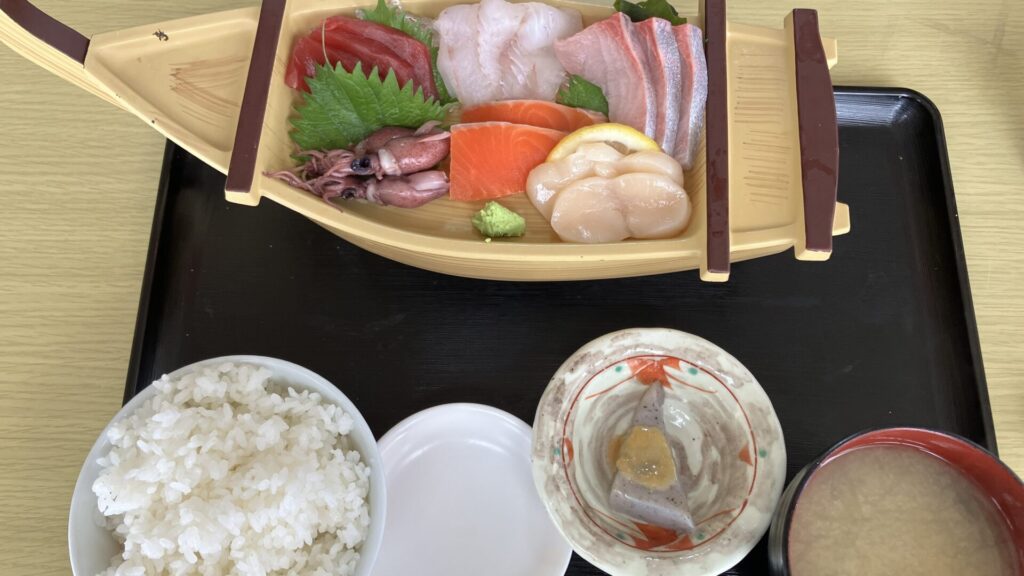 鹿島豊栄丸の鹿島灘釣魚入り刺身定食