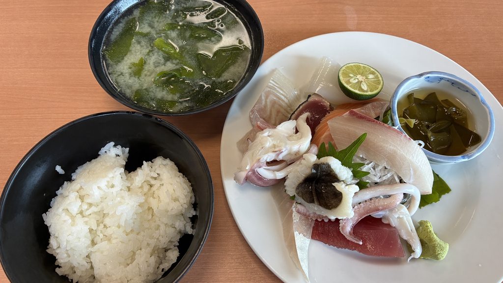 びんび家の刺盛定食
