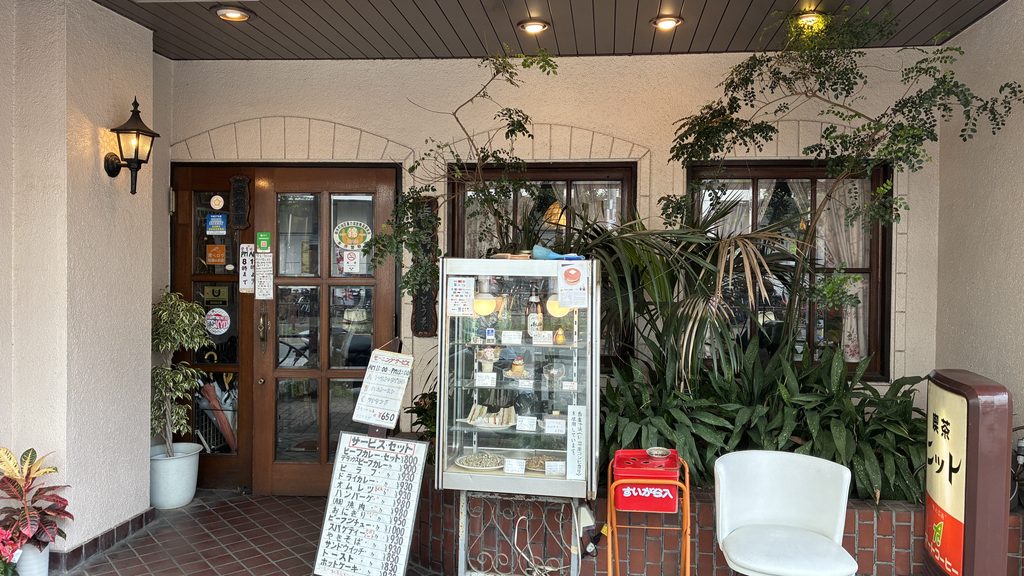 喫茶ニットの外観